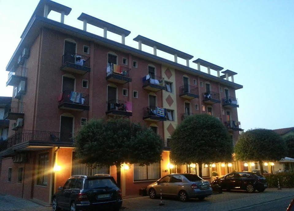 Hotel Sole Eraclea Mare Exterior foto